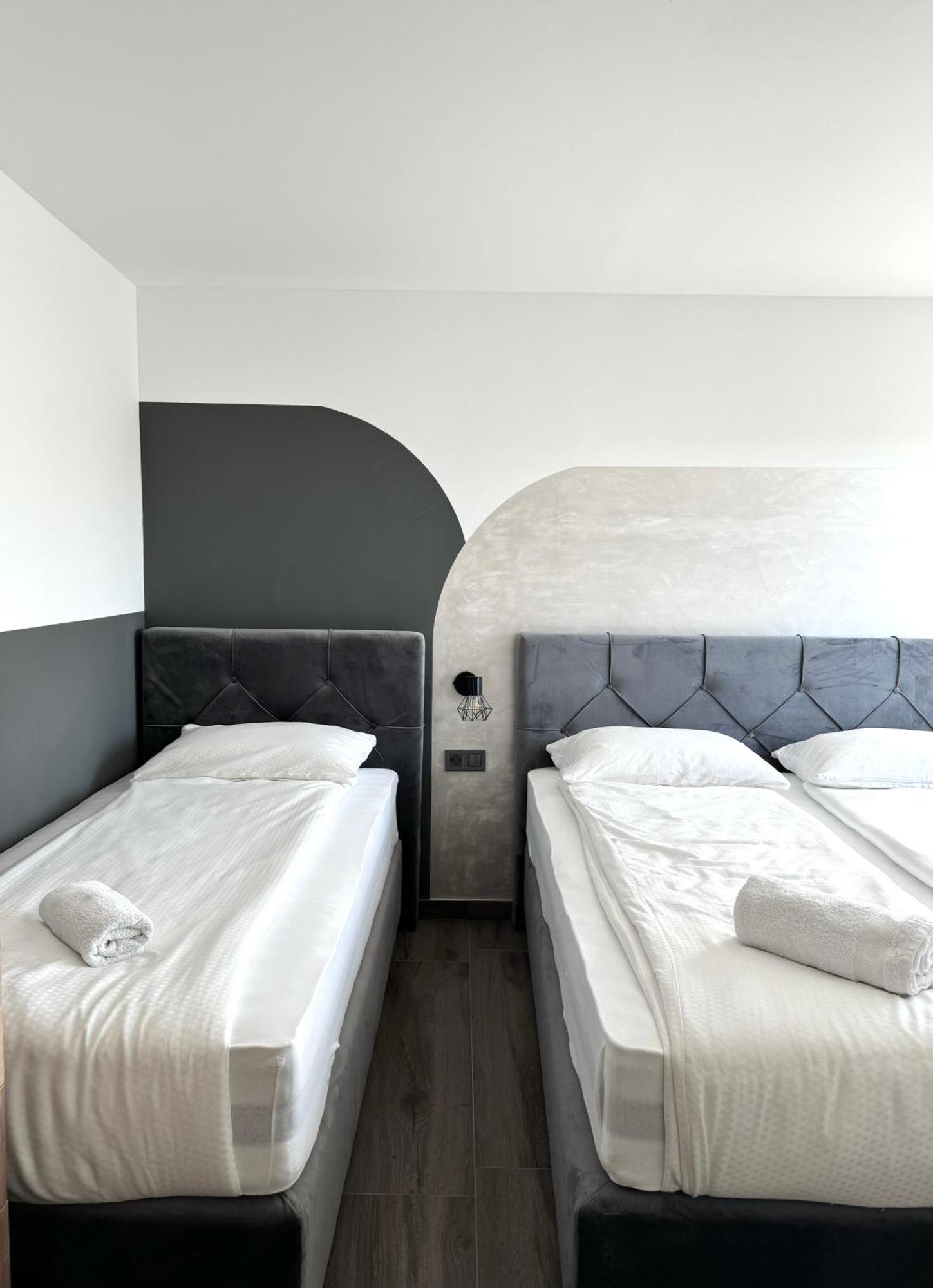 L&L Rooms Μαριμπόρ Εξωτερικό φωτογραφία